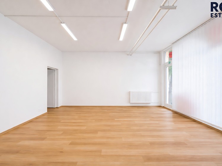 Pronájem kanceláře 116 m² - foto 2