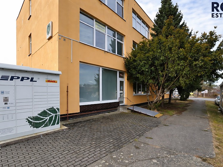 Pronájem kanceláře 116 m² - foto 1