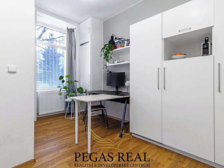 Pronájem kanceláře 27 m² - foto 2