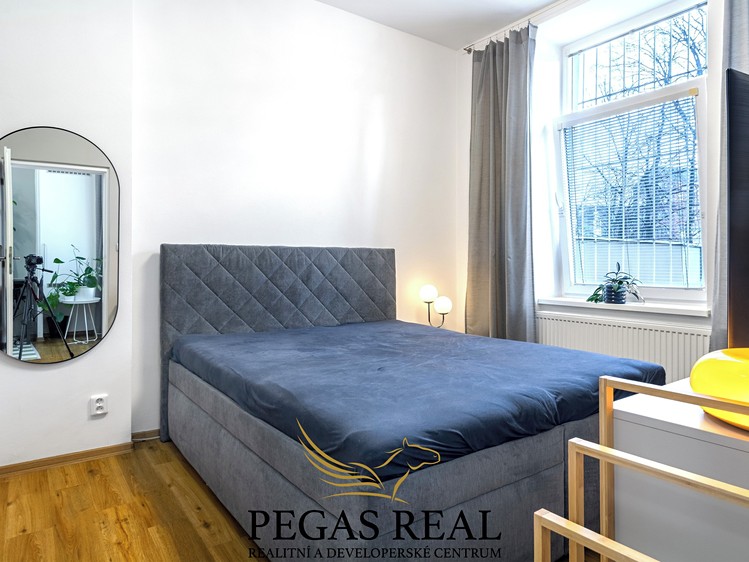Pronájem kanceláře 27 m² - foto 4
