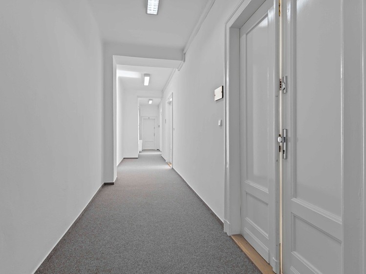 Pronájem kanceláře 30 m² - foto 3