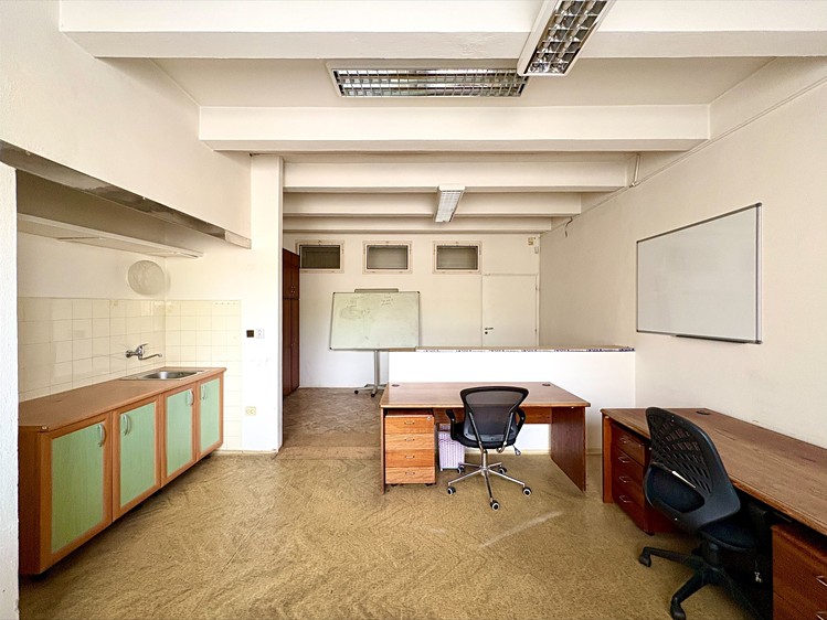 Pronájem kanceláře 30 m² - foto 3