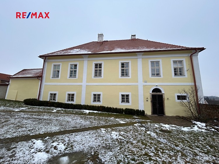 Pronájem kanceláře 115 m² - foto 2