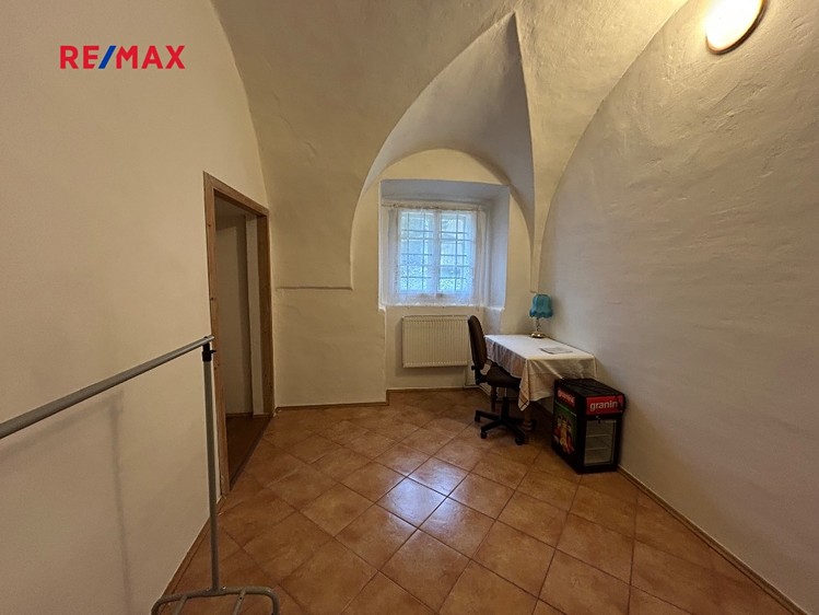 Pronájem kanceláře 115 m² - foto 5