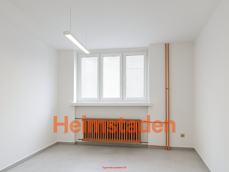 Pronájem kanceláře 57 m² - foto 5