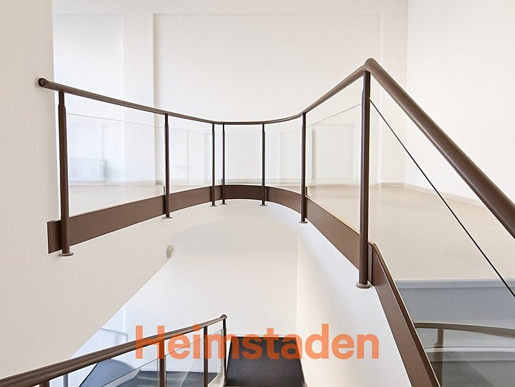 Pronájem obchodního prostoru 66 m² - foto 1