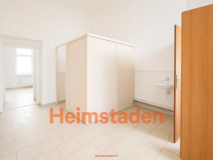 Pronájem kanceláře 53 m² - foto 4