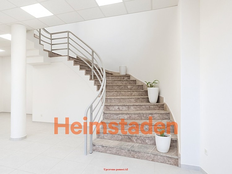 Pronájem kanceláře 376 m² - foto 1