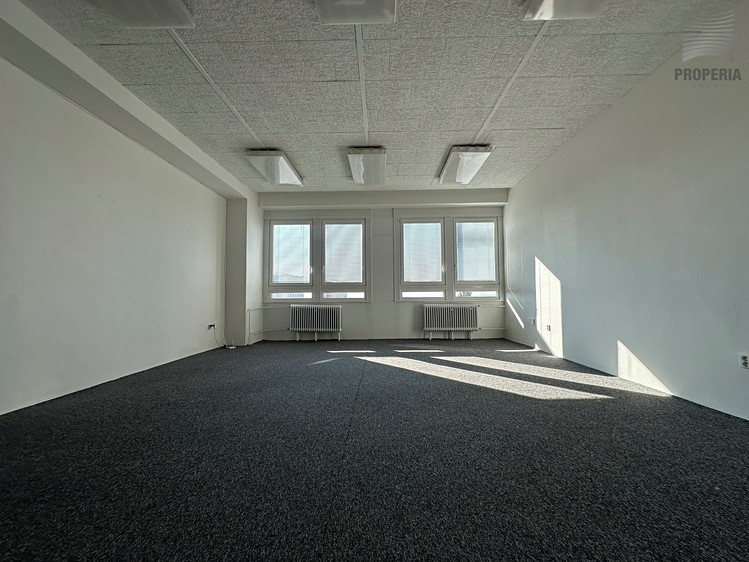 Pronájem kanceláře 20 m² - foto 2