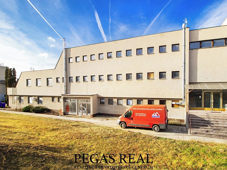 Pronájem kanceláře 66 m² - foto 1