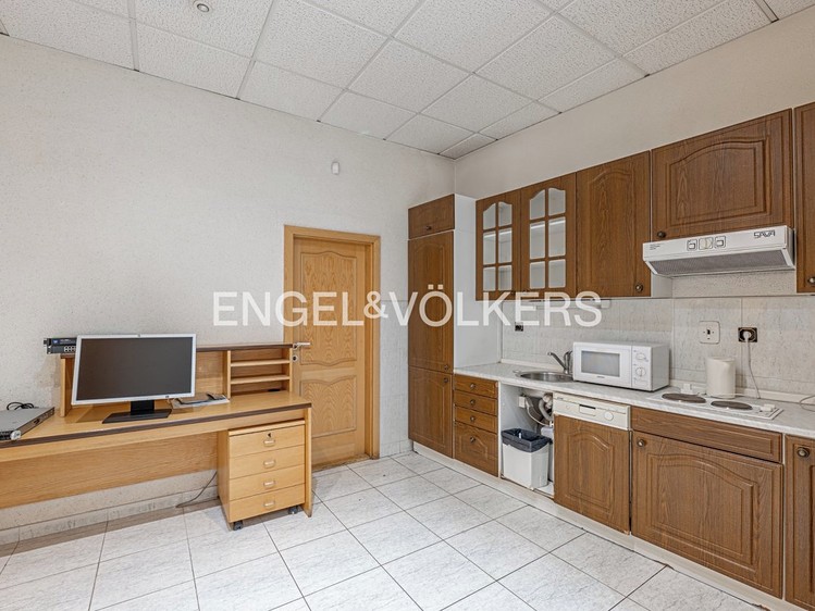Pronájem kanceláře 191 m² - foto 8