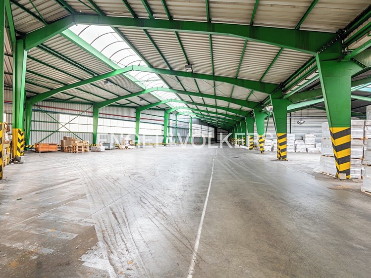 Pronájem výrobní haly, prostoru 30 000 m² - foto 5