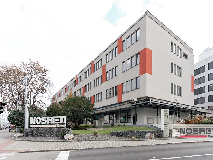 Pronájem kanceláře 105 m² - foto 3