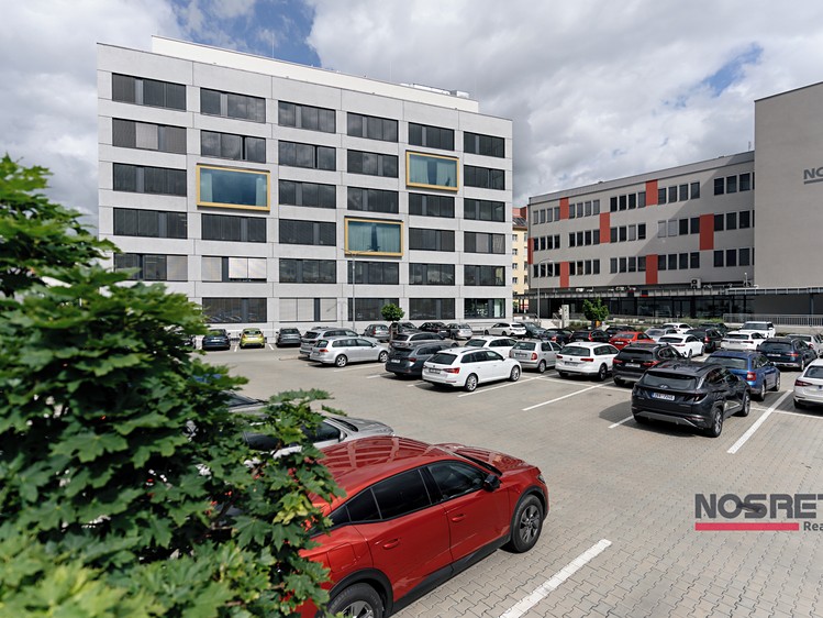 Pronájem kanceláře 105 m² - foto 5