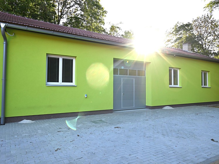 Pronájem výrobní haly, prostoru 144 m² - foto 1