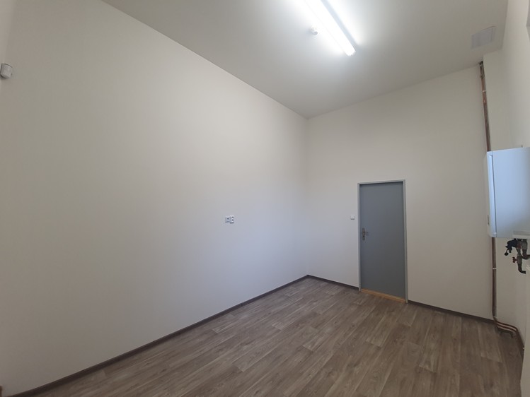 Pronájem výrobní haly, prostoru 144 m² - foto 6