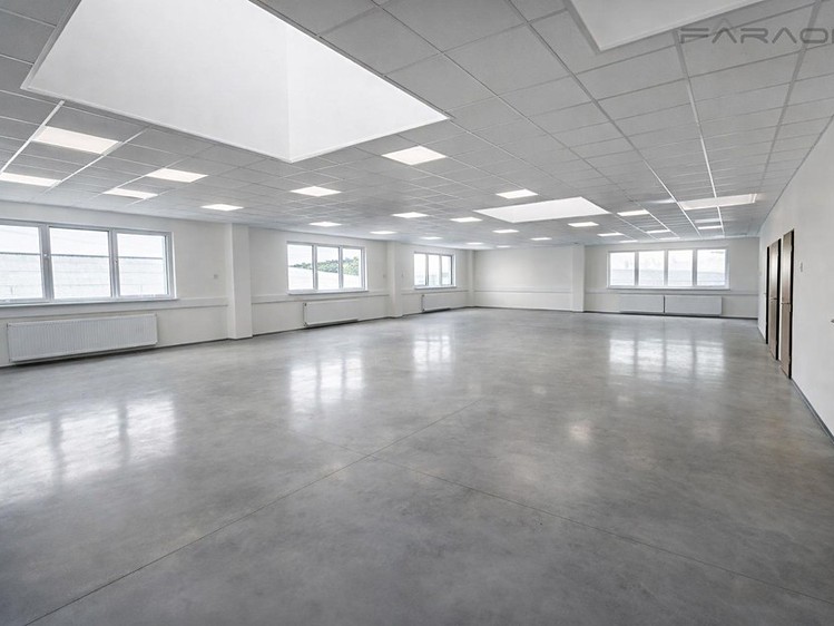 Pronájem skladového prostoru 1 100 m² - foto 3