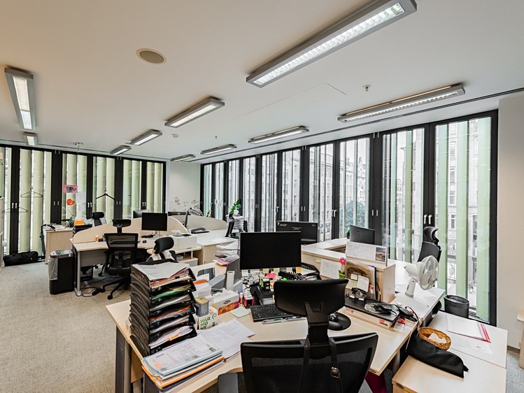 Pronájem kanceláře 335 m² - foto 4
