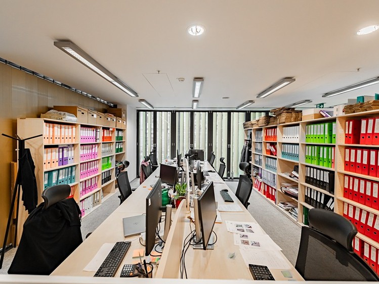 Pronájem kanceláře 335 m² - foto 3