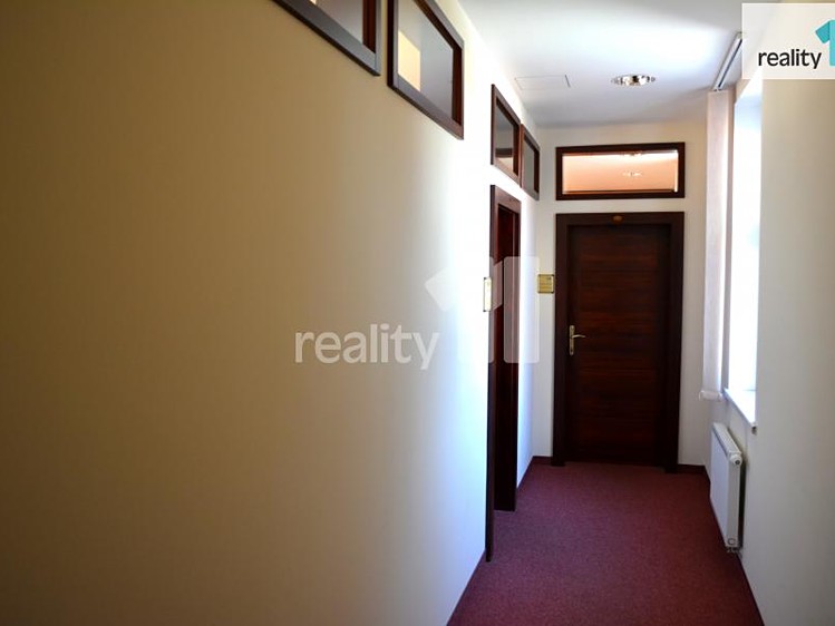 Pronájem kanceláře 31 m² - foto 5