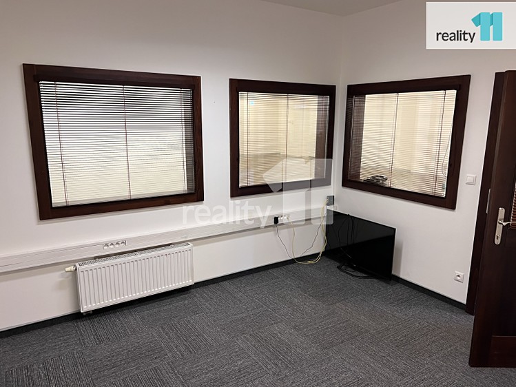 Pronájem skladového prostoru 213 m² - foto 3