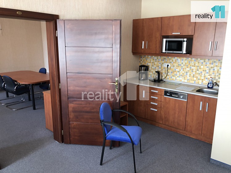 Pronájem kanceláře 52 m² - foto 3