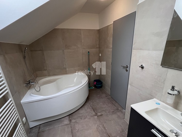 Pronájem kanceláře 49 m² - foto 4
