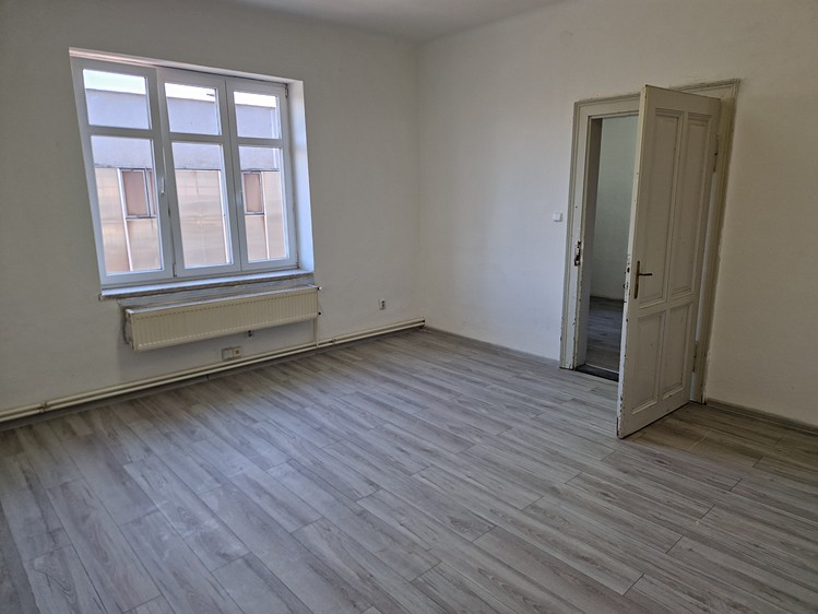 Pronájem kanceláře 37 m² - foto 2
