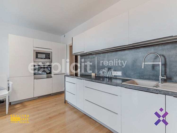 Pronájem obchodního prostoru 107 m² - foto 5