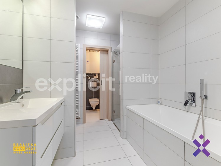 Pronájem obchodního prostoru 107 m² - foto 6