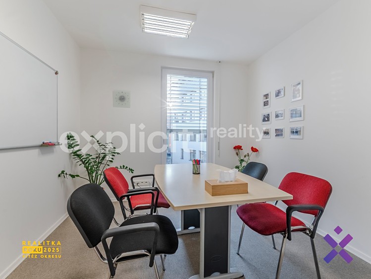 Pronájem obchodního prostoru 199 m² - foto 4