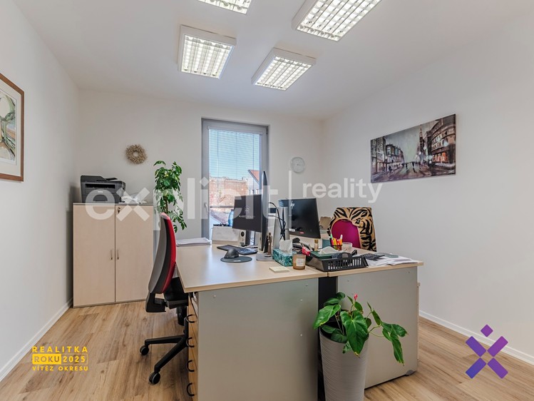 Pronájem obchodního prostoru 199 m² - foto 2