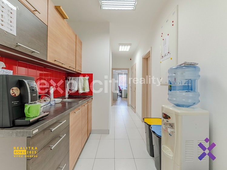 Pronájem obchodního prostoru 199 m² - foto 7