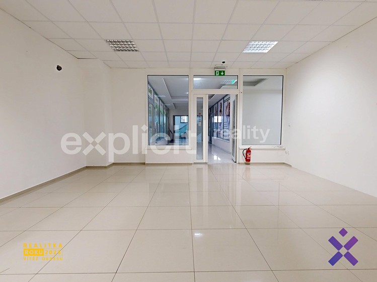 Pronájem obchodního prostoru 72 m² - foto 1