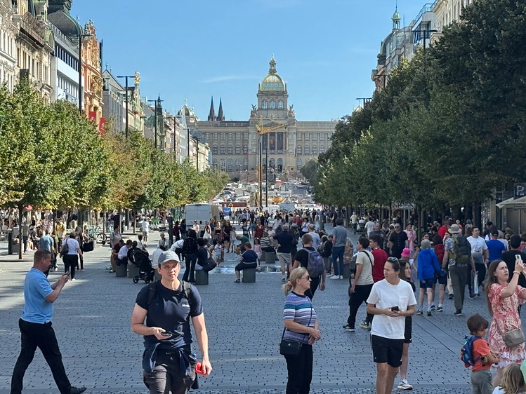 Pronájem obchodního prostoru 120 m² - foto 1