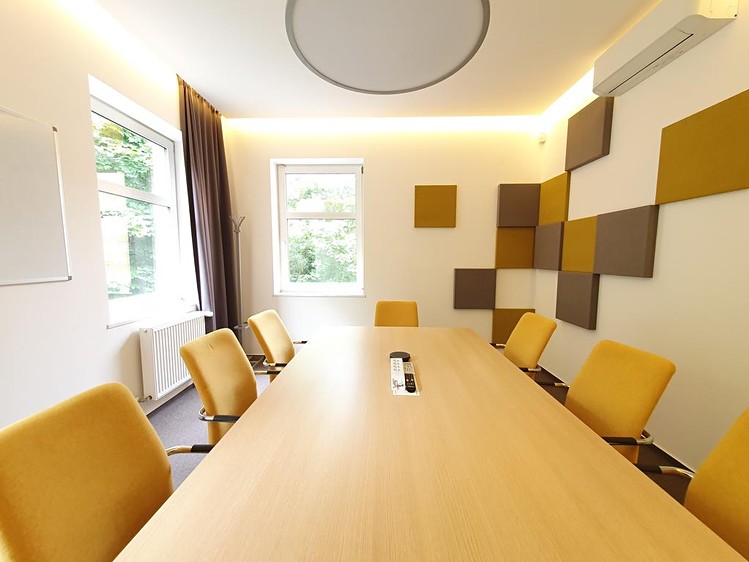 Pronájem kanceláře 216 m² - foto 4