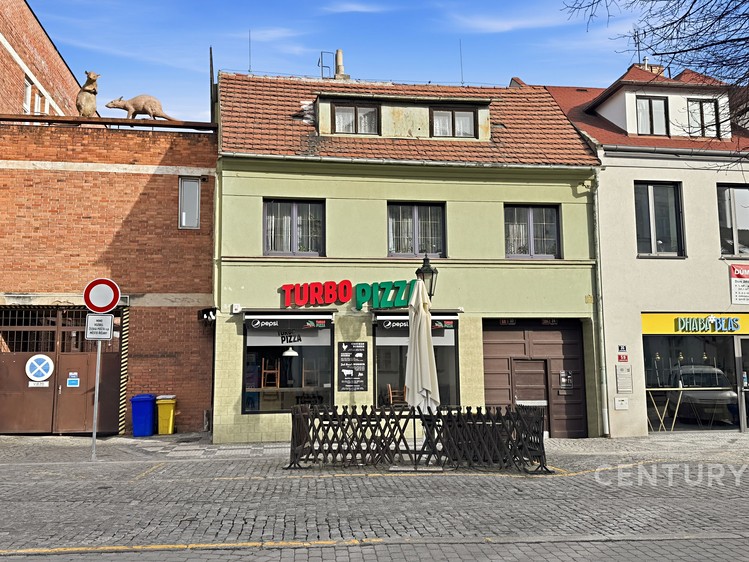 Pronájem kanceláře 77 m² - foto 1