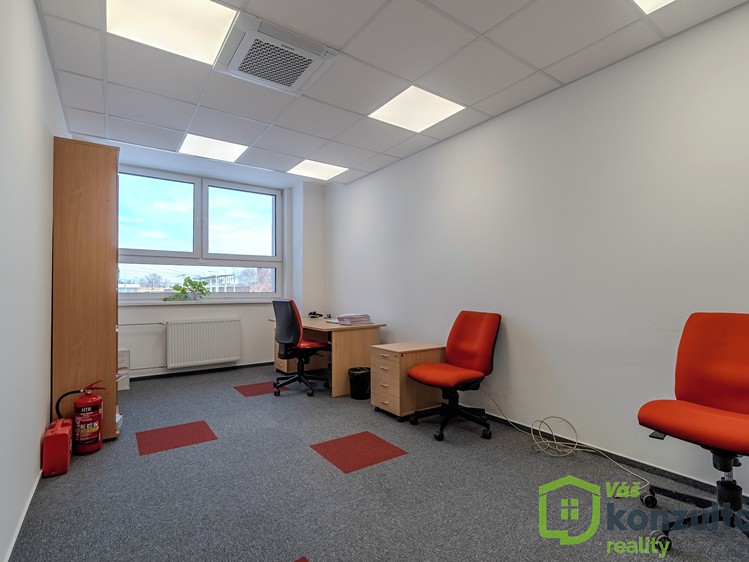 Pronájem kanceláře 25 m² - foto 7