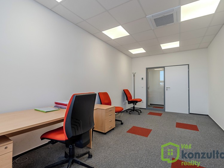 Pronájem kanceláře 25 m² - foto 8