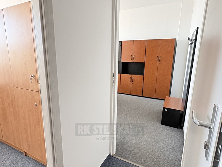 Pronájem kanceláře 35 m² - foto 5