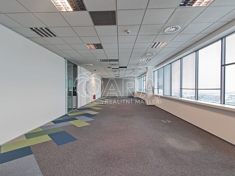 Pronájem kanceláře 500 m² - foto 6