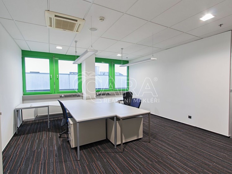 Pronájem kanceláře 350 m² - foto 4