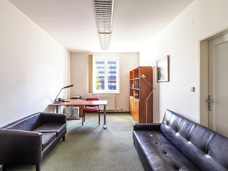 Pronájem kanceláře 124 m² - foto 6