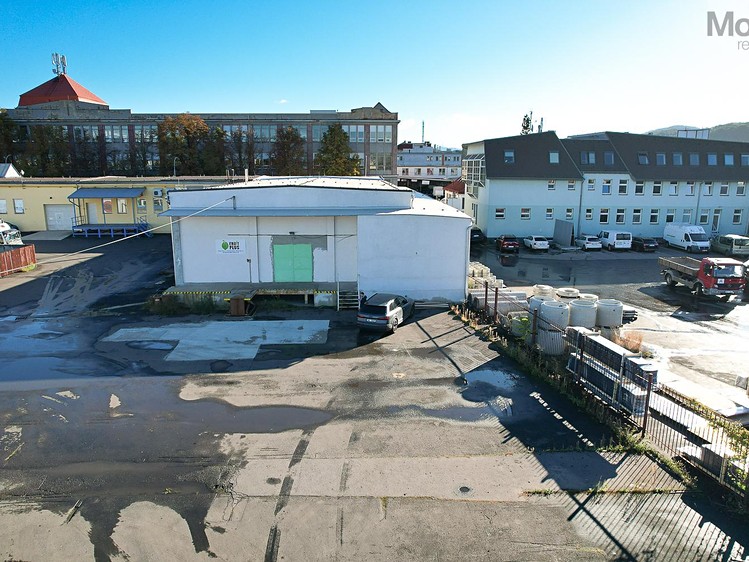 Pronájem skladového prostoru 892 m² - foto 2