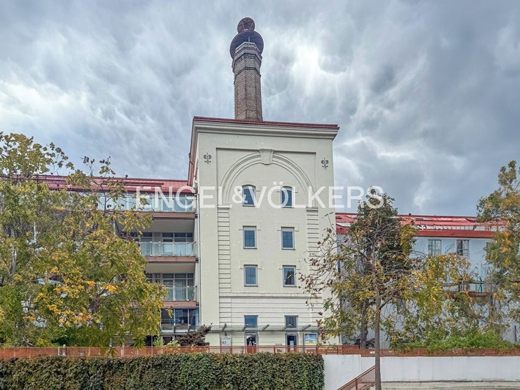 Pronájem kanceláře 68 m² - foto 1