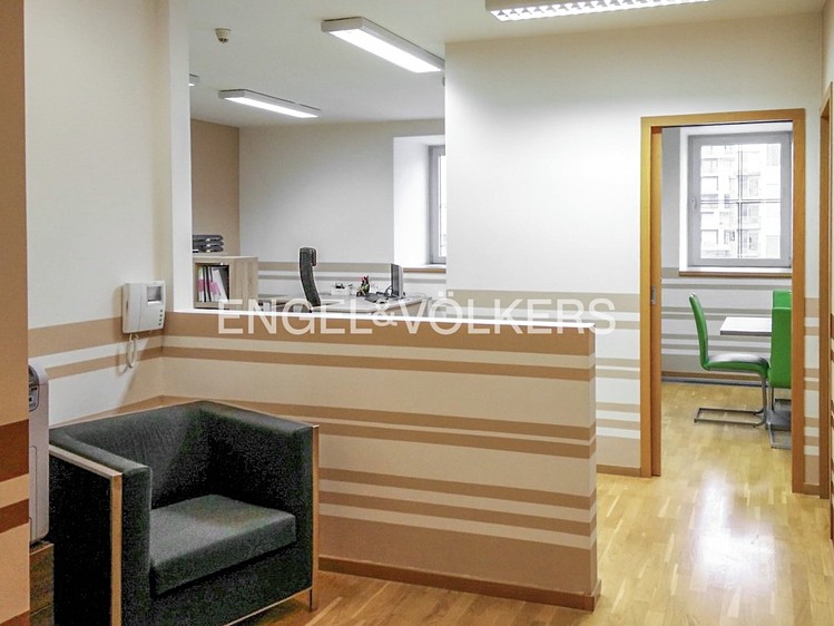 Pronájem kanceláře 68 m² - foto 8