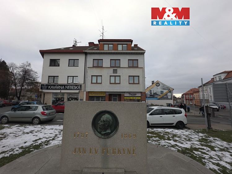 Pronájem kanceláře 120 m² - foto 1