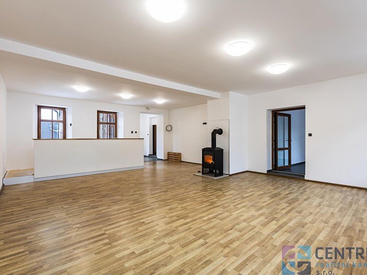 Pronájem obchodního prostoru 243 m² - foto 5