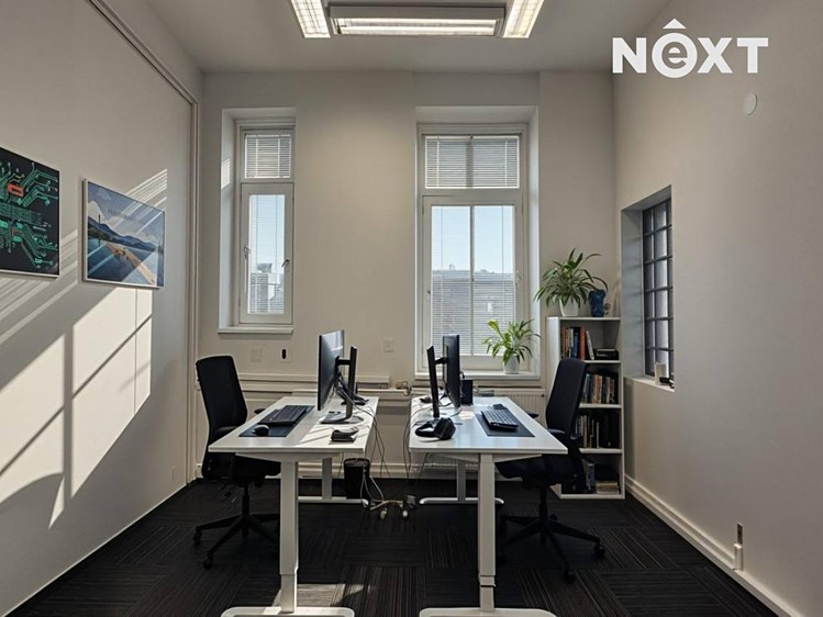Pronájem kanceláře 66 m² - foto 1