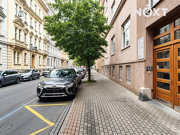 Pronájem kanceláře 66 m² - foto 8
